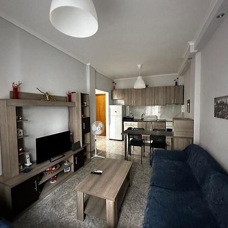 Ideally Situated Apartment. Szaloniki Kültér fotó